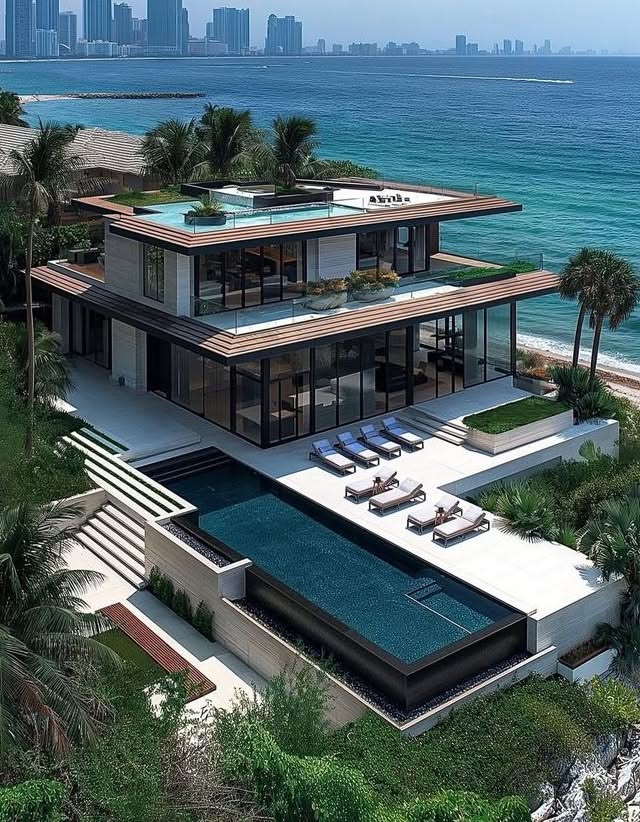 Modern Oceanfront Villa with Infinity Pool and Rooftop Terrace