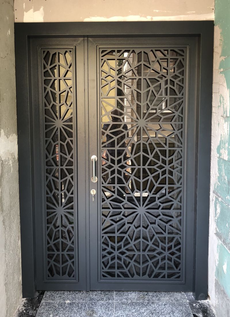 Modern Steel Entry Door with Geometric Lattice Design